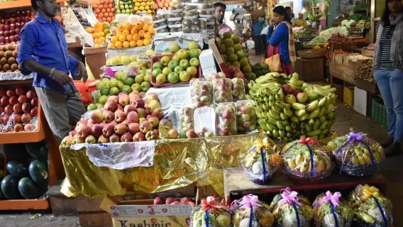 Bangalore : Evening Food Street Walk and Market Visit