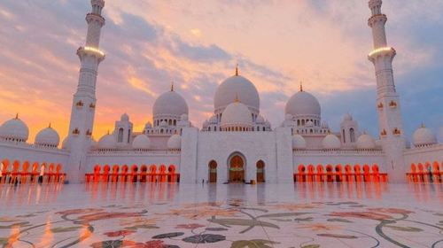 1-day private chartered round-trip tour from Dubai to Abu Dhabi - Louvre Abu Dhabi, Qasr Al Watan and Sheikh Zayed Grand Mosque Day Tours 6