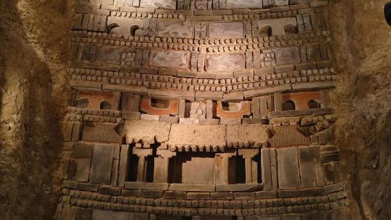 敦煌博物館2小時導覽講解橄欖遊●資深導遊精講小團提供耳機