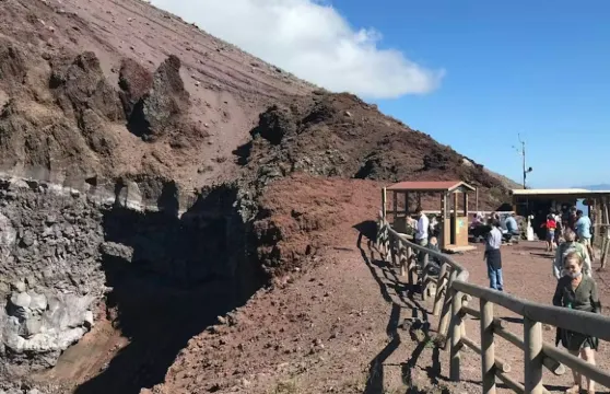 維蘇威火山：免排隊門票 + 語音導覽