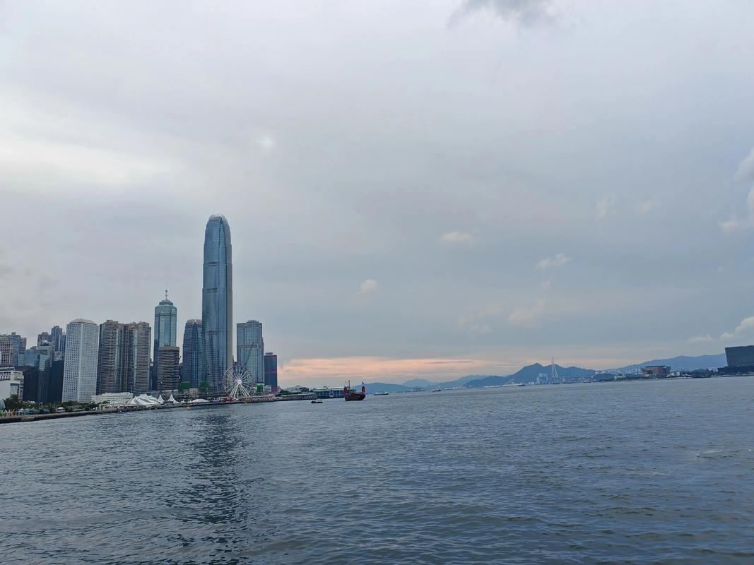 Hong Kong Instagrammable Spots Day Tour [Customizable Itinerary, Door-to-Door Pickup]