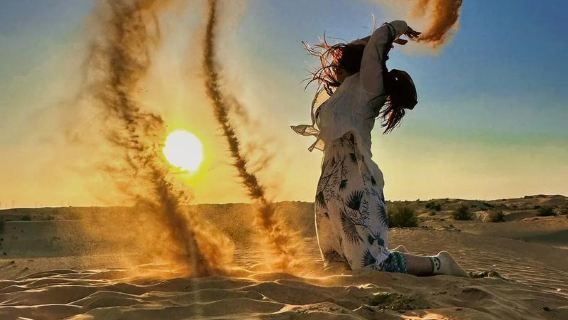 [Dubai Wüstensafari] Safari + Kamelreiten + Abendessen + Show + Henna-Malerei + Transfer