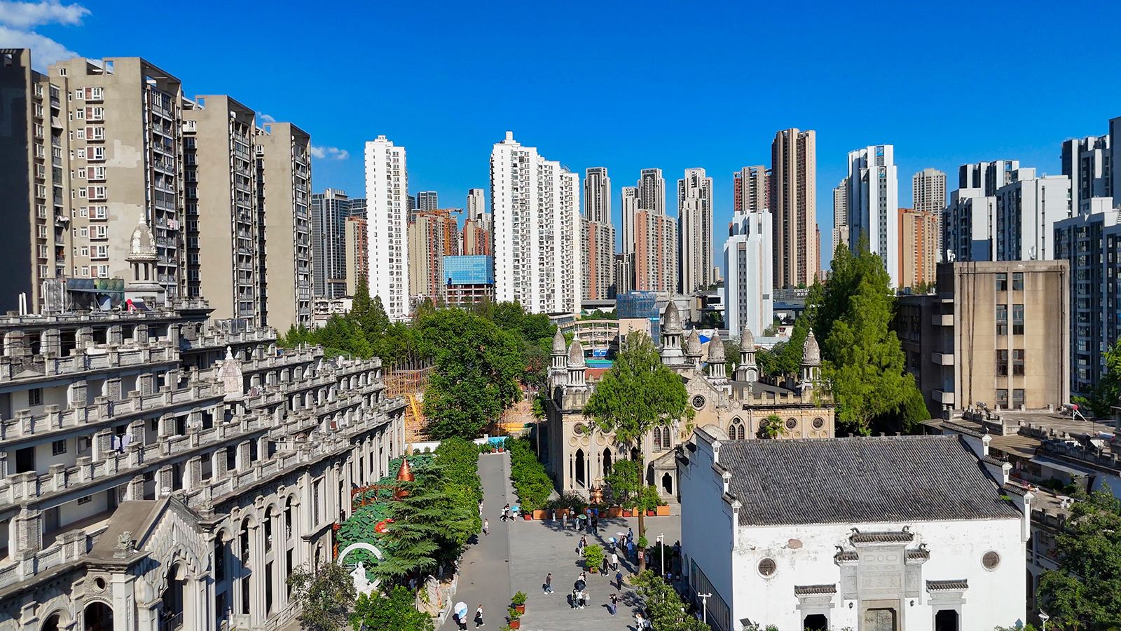 Immersione nel Tempio Gude