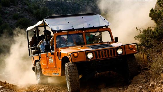 เซโดนา: ทัวร์รถจี๊ป (ฮัมเมอร์) 2 ชั่วโมง เส้นทางคลิฟฟ์แฮงเกอร์