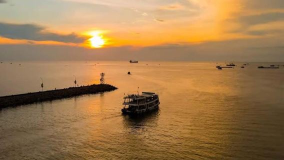 Tour al tramonto e pesca notturna ai calamari a Phu Quoc Island in Vietnam con cena inclusa/trasferimento dall'hotel opzionale