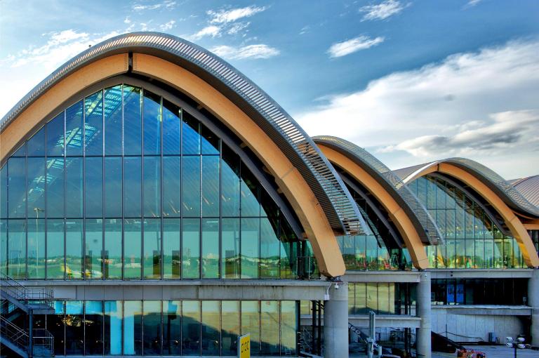 菲律賓.宿霧點對點接送.用車服務.可接急單【馬克坦/宿霧碼頭/奧斯洛布/墨寶/媽媽島接送/包車服務】