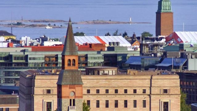 赫爾辛基三大教堂+摩天輪+芬蘭堡【中文北歐全境定制包車】