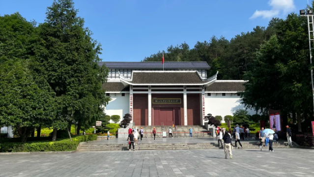 [Shaoshan Premium Guide Service] 2-Hour Live Guide for Mao Zedong Bronze Statue Square + Former Residence