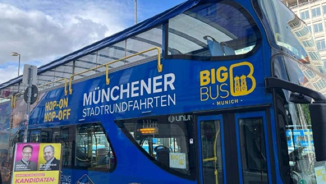 Chuyến tham quan lên xuống tùy ý bằng xe buýt lớn tại Munich (mui trần)