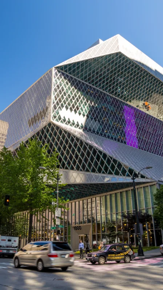University of Washington + Seattle Public Library - Central Library + Kerry Park (World cup classic city tour)