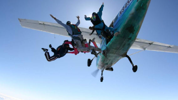 ABD Hawaii Oahu Adası Yüksek İrtifa Paraşütle Atlama Skydive Hawaii