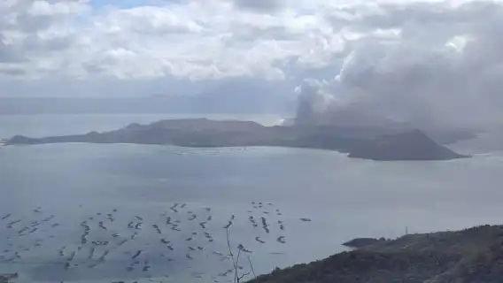 Taal Volcano Experience: Scenic Countryside and Volcano Tour