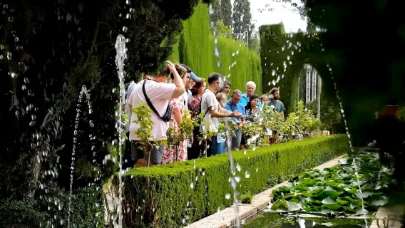 西班牙阿爾罕布拉宮半日遊【含納賽瑞斯皇宮自助遊分時段入場門票】