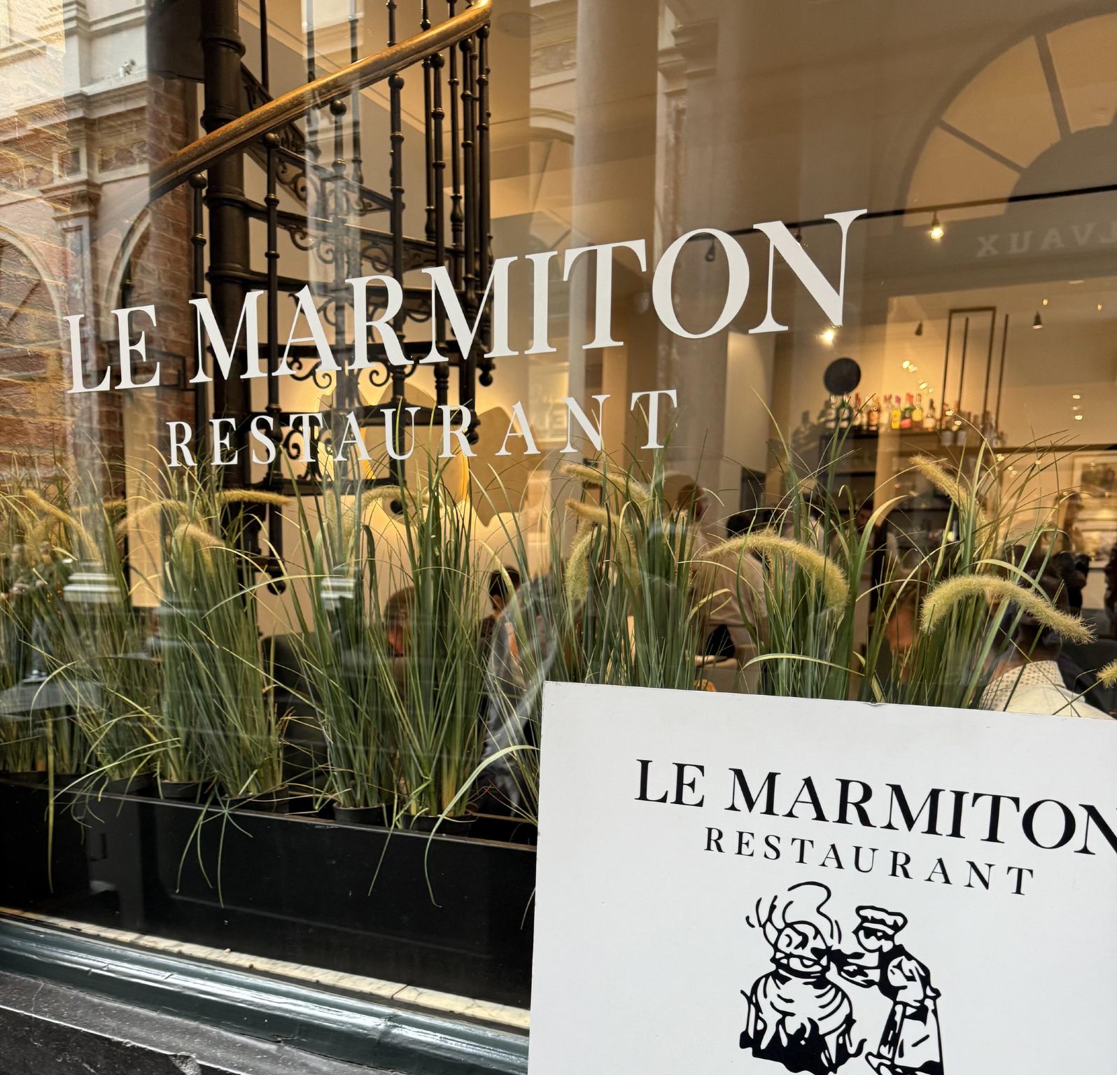 Tischreservierung im Restaurant Le Marmiton, ein beliebtes Restaurant in Brüssel, Belgien