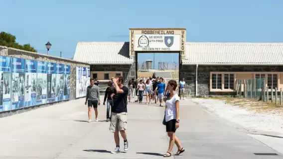 เคปทาวน์: ตั๋วล่องเรือและทัวร์พิพิธภัณฑ์เกาะร็อบเบิน