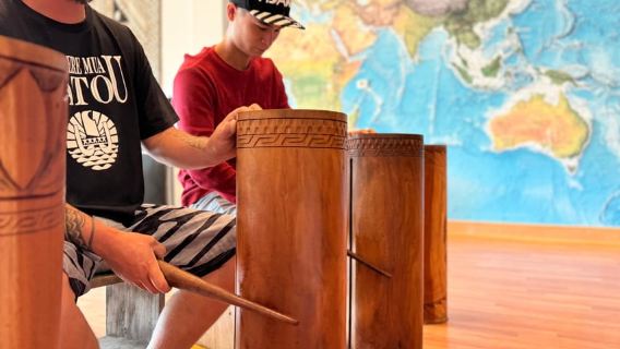 Maui: Clase de música de tambores tahitianos para principiantes