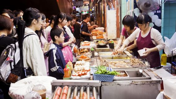 Hong Kong: Private Street Food Tour with a Local Insider