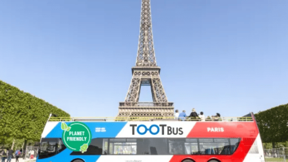 Parigi: accesso al Museo del Louvre con guida e autobus hop-on hop-off
