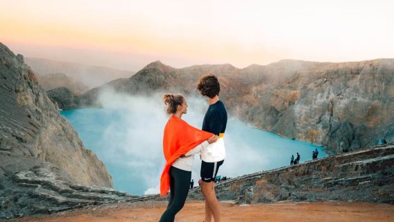 Da Bali: escursione all'alba al Vulcano Ijen con trasferimento e tutte le tasse incluse