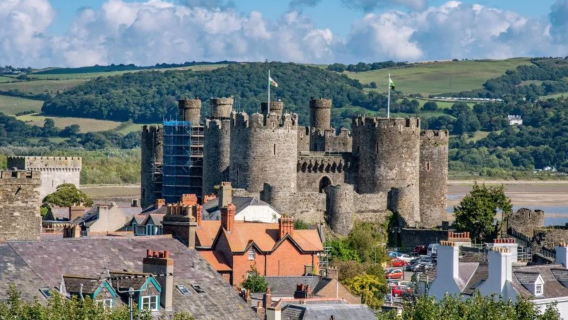 威爾斯 - 英格蘭邊境：一日穿越千年建築史詩
