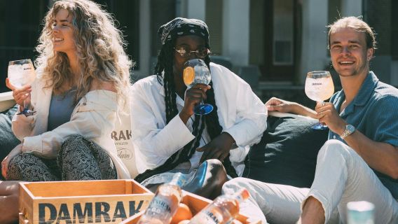 Amsterdam: Luxury Cruise + Unlimited Cocktails & Snacks