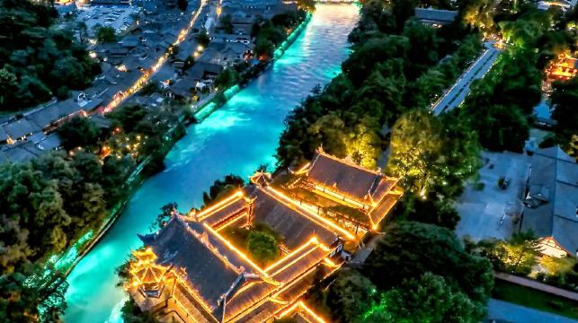 四川成都+都江堰+青城山包車一日遊