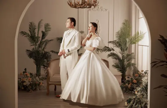 永修Trip Moments【街拍抓拍航拍約拍跟拍婚拍攝影錄影/多語言翻譯】