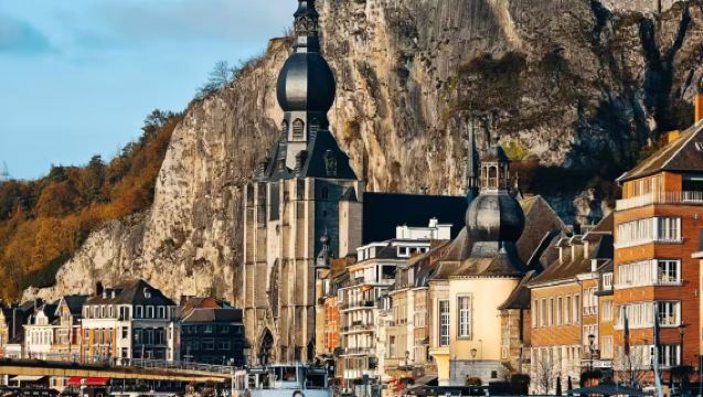 【瓦隆經典】那慕爾+迪南+默茲河+修道院啤酒包車一日遊