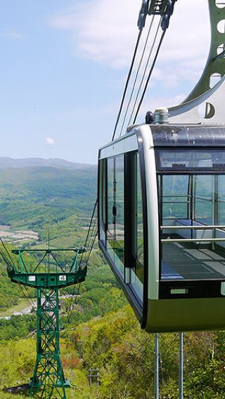 1-day tour to Usuzan Ropeway + Lake Tōya + Lake Shikotsu in Hokkaido, Japan: includes lunch and bus sightseeing