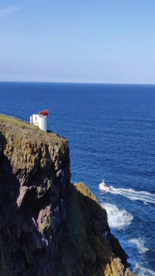 12-hour private charter in Chinese and English from Edinburgh/Glasgow round-trip - Marvel coastal tour of Thor filming locations