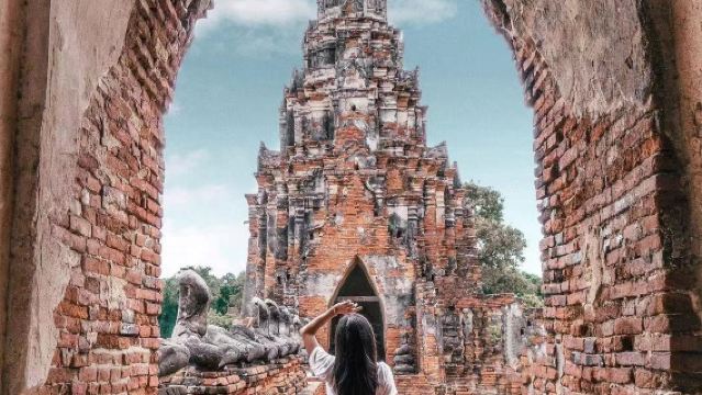 曼谷+大城+邦芭茵夏宮+柴瓦塔那蘭寺+瑪哈泰寺遺址一日遊