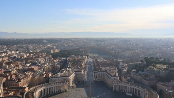 St. Peter’s Basilica: Guided tour + Dome & Vatican Grottoes Access