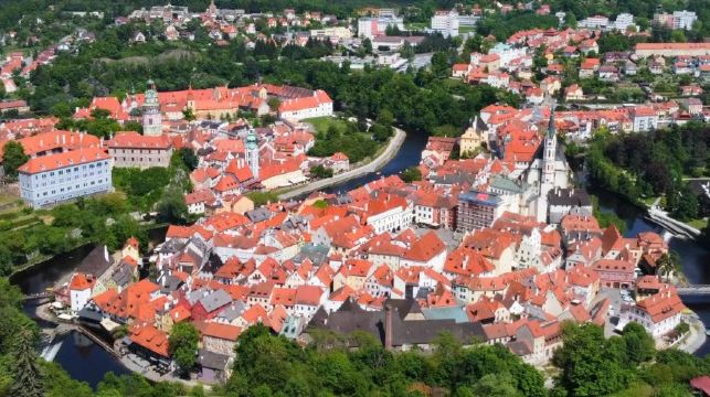 布拉格-克魯姆洛夫一日遊，【中文司導提供服務】！