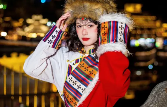 張家口Trip Moments【婚禮跟拍 街拍 抓拍 航拍 攝影錄影/多語言翻譯/底片全送/動作指導】