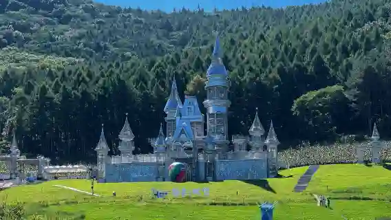 長春神鹿峰+長影舊址路線一日包車團（可自由組合旅遊景點）