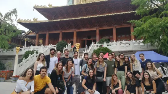 Shanghai private guided one-day tour: Zhujiajiao + 1 optional downtown attraction