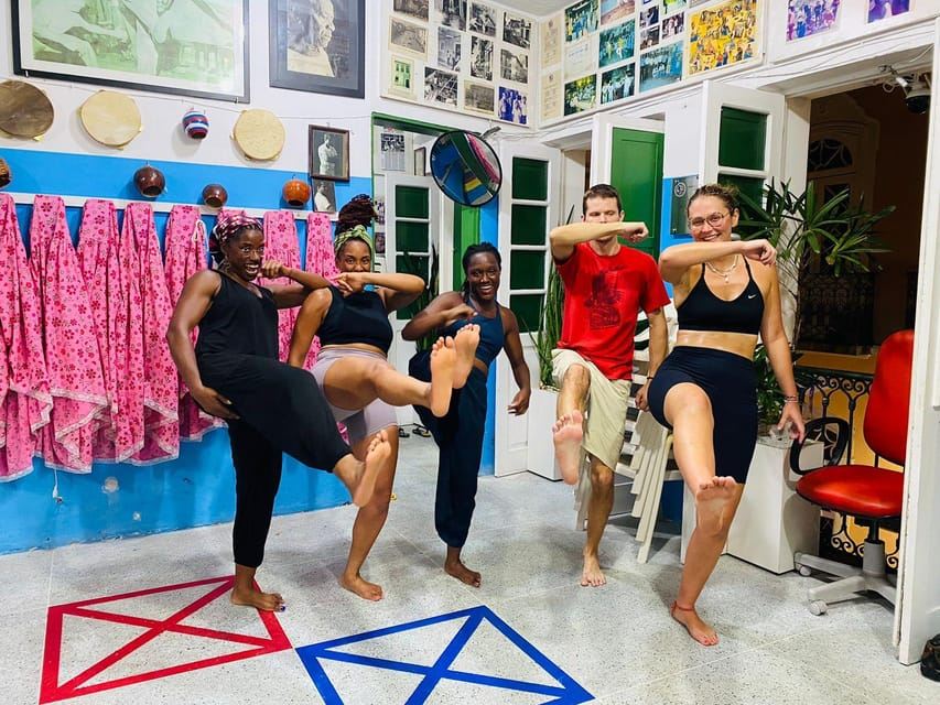 ซัลวาดอร์: ชั้นเรียน Capoeira ที่โรงเรียนแห่งแรกของ Mestre Bimba