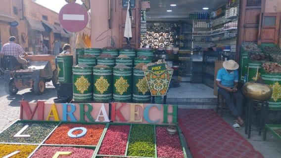 Tham quan thành phố Marrakech: Chợ, Cung điện và Đá quý ẩn giấu