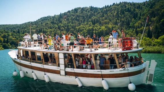 Depuis Split : visite des cascades de Krka avec croisière en bateau et baignade