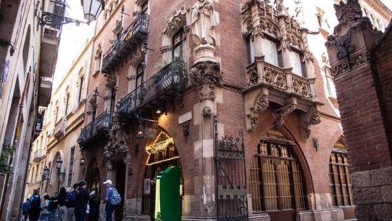 Museum Picasso, Tur Jalan Kaki & Peningkatan Mencicipi Anggur Opsional