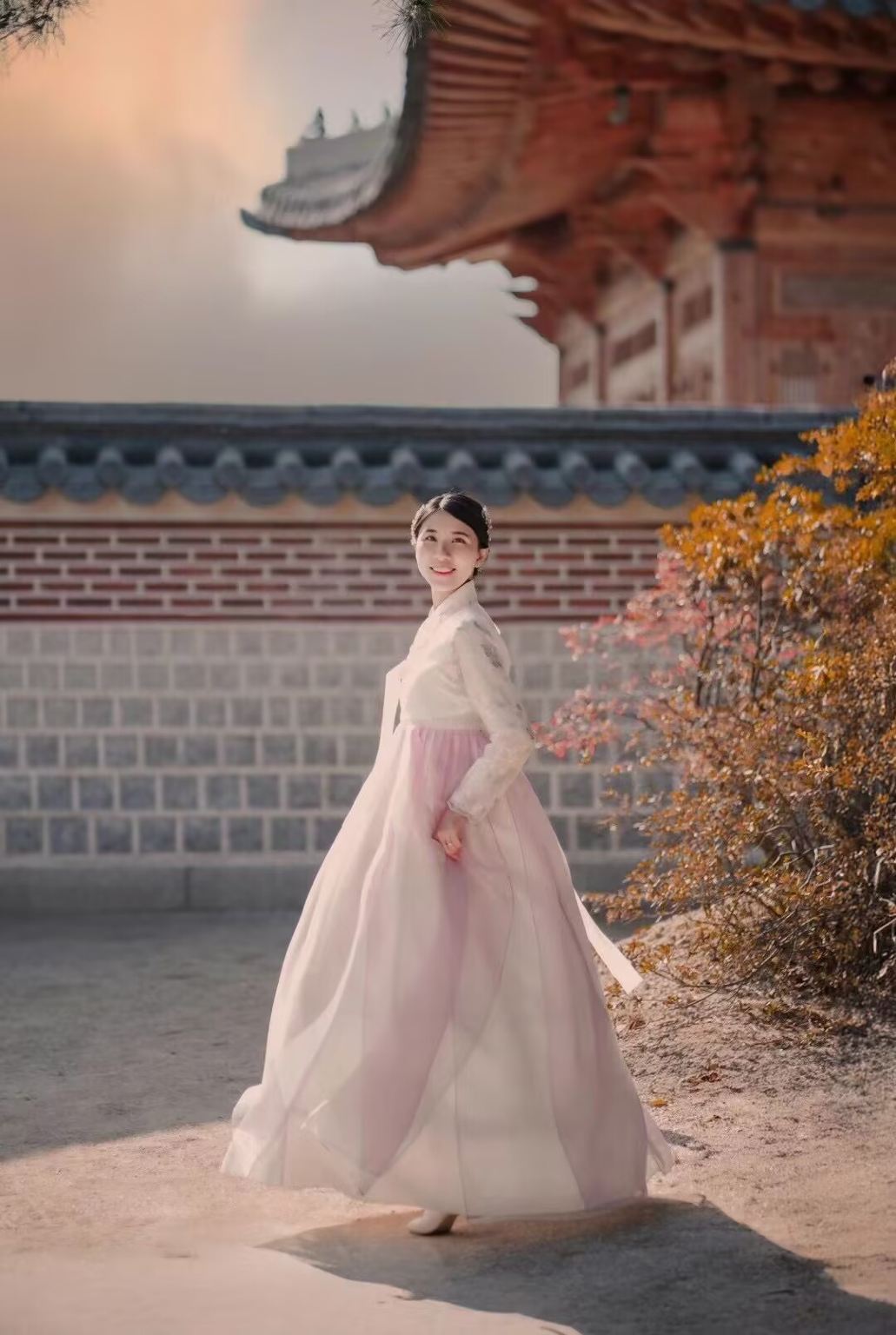 ไกด์และล่ามท้องถิ่นเกาหลี แปลภาษาเฉพาะทางด้านผิวหนัง ทดสอบสีผม ถ่ายรูปท่องเที่ยว และล่ามธุรกิจ