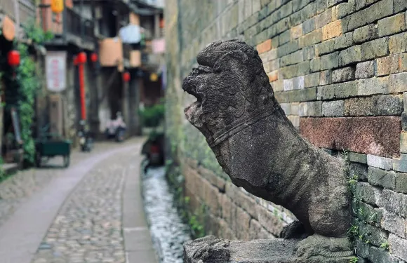 福建三明泰寧古城+明清園+尚書第+寨下大峽谷一日遊中英文服務