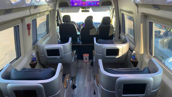 An Binh Limousine One Way Or Round Trip from Hanoi to Halong Bay