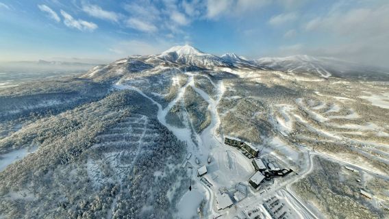 Penyewaan Peralatan Ski + Pakaian Ski di Niseko Garden Ski Resort