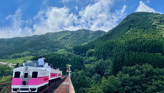熊本往復｜高千穂トロッコ列車＆峡谷 + 阿蘇火山 + 草千里ワンデーツアー