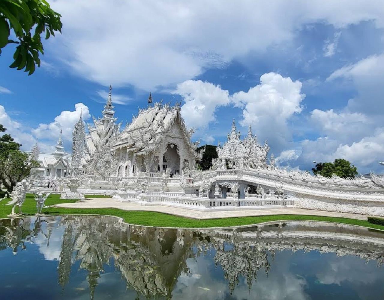 Thailand Chiang Rai Wat Rong Khun - White Temple, Wat Rong Suea Ten - Blue Temple, and Baan Dam Museum day tour (optional add-ons: Long Neck Karen tribe, Golden Triangle)