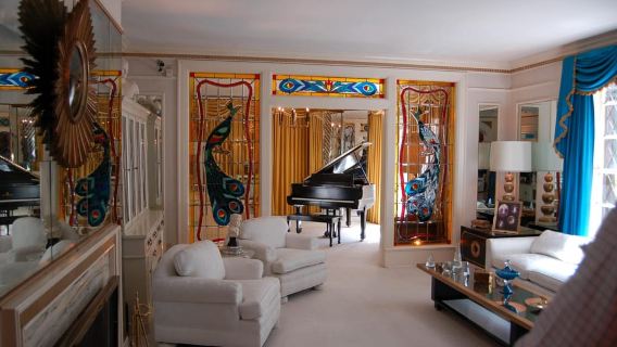 From Nashville: Memphis Tour with Graceland VIP Access