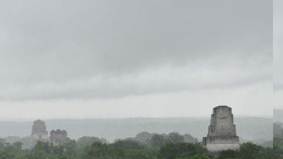 Guatemala City: Tikal Full-Day Tour by Air