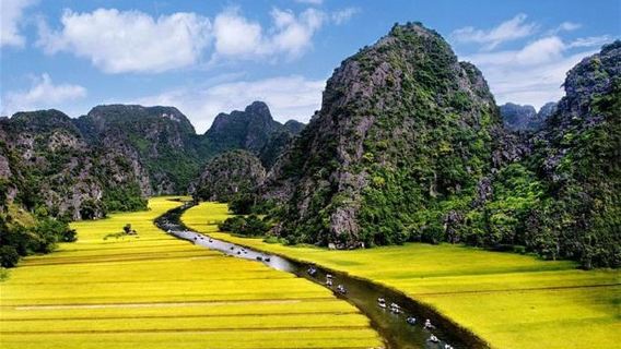 Ninh Binh Day Trip