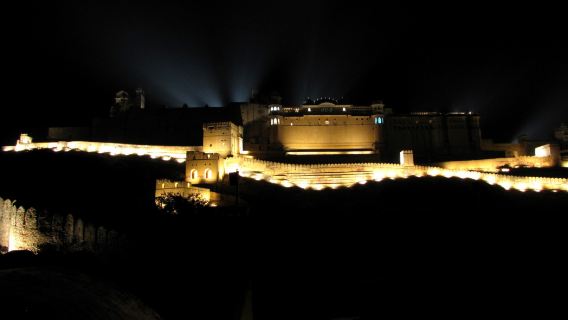 Lawati Jaipur dengan Kereta Peribadi bersama Perkhidmatan Pemandu Pelancong Tempatan